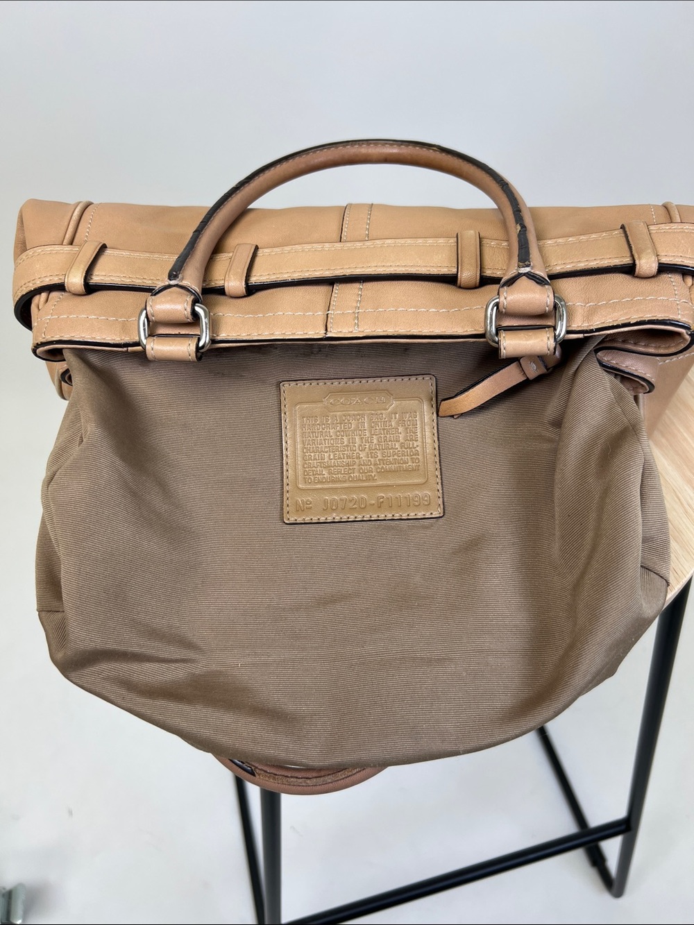 Coach Hampton Leather Medium Size Tote Bag Tan - Picture 10 of 11